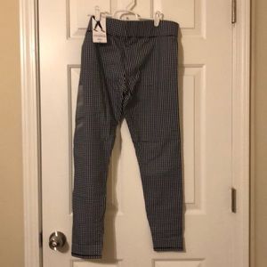 Black and white leggings